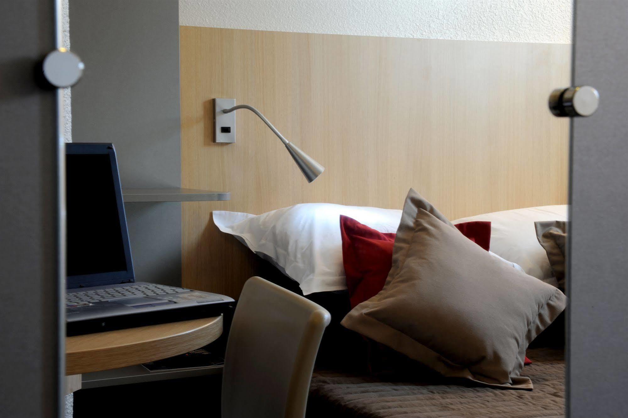 Welcomotel Les Mureaux Eksteriør billede